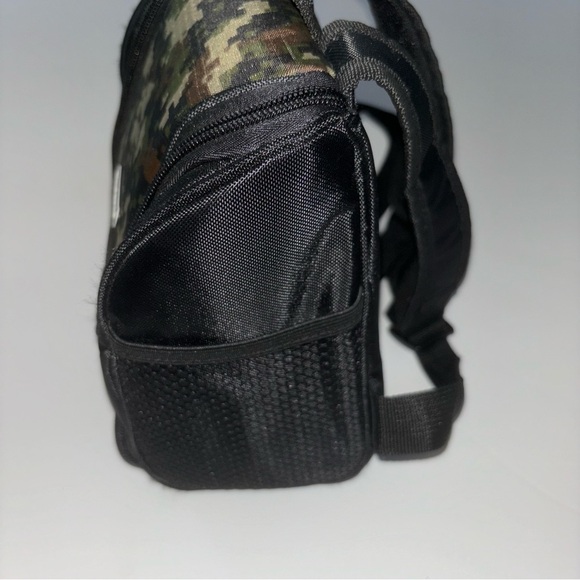 2/$30 Nintendo Camo DS Lite/DSi/3DS Travel Carrying Case Storage Backpack Bag - Picture 3 of 9